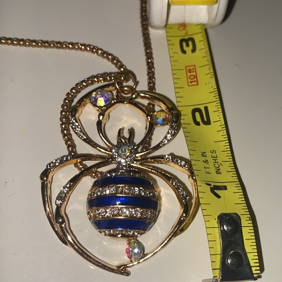 SPIDER NECKLACE 14” GOLD TONE WITH AURORA BOREALIS RHINESTONES NWOT - Picture 2 of 7